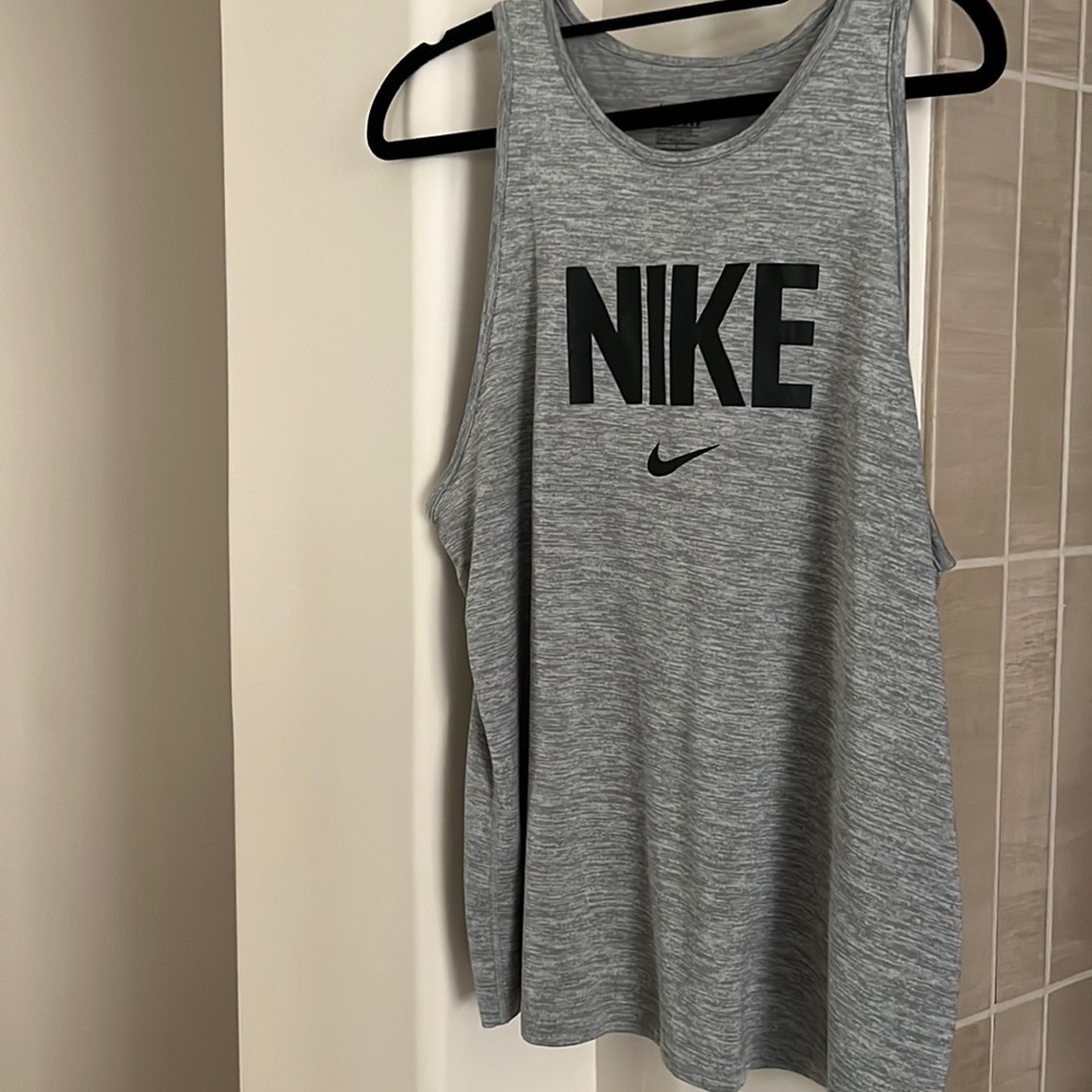 Nike dry fit tank